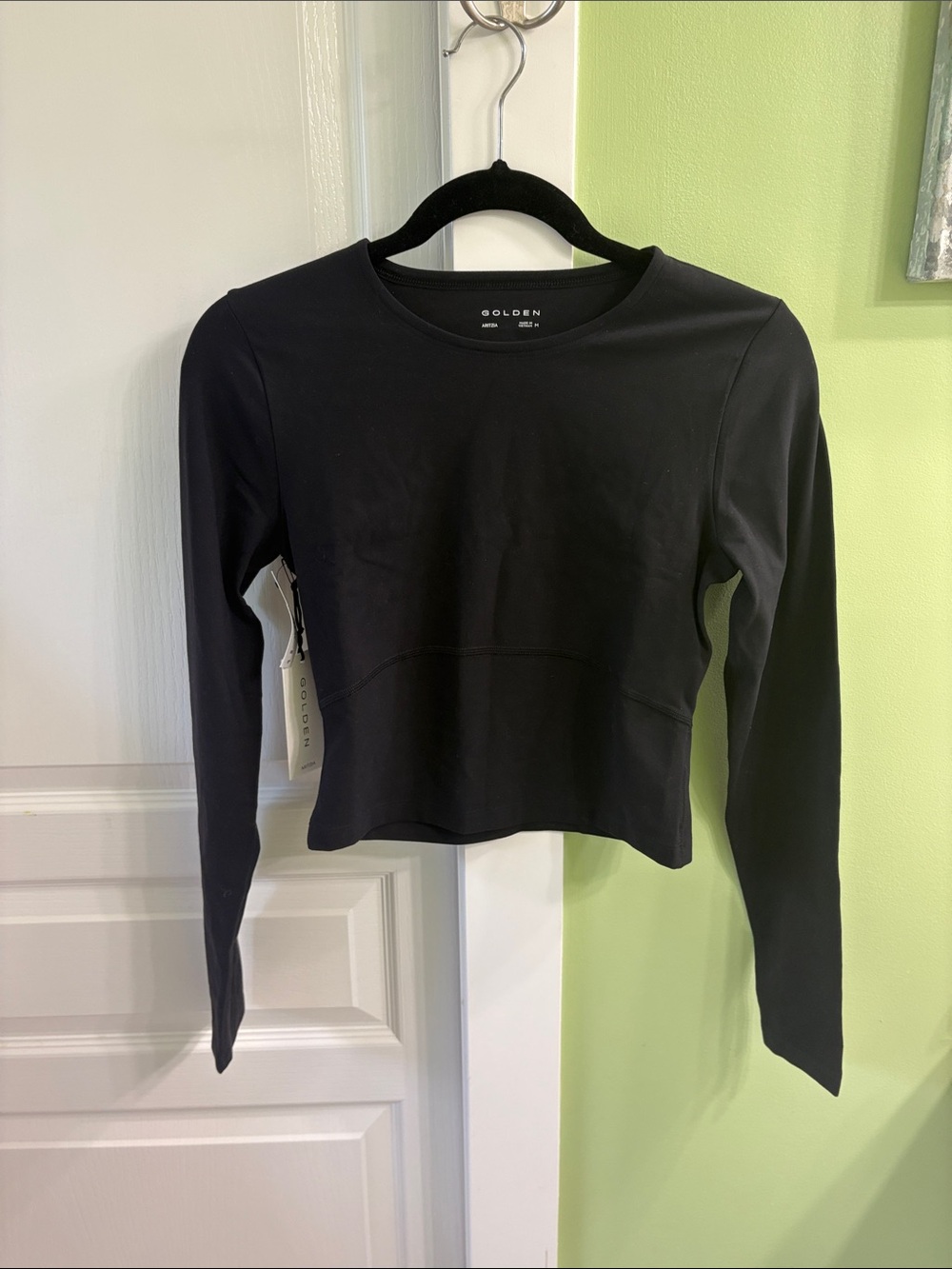 Aritzia Black Long-Sleeve Crewneck Top